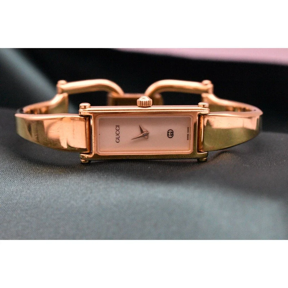 Vintage Gucci 1500L Ladies Gold Tone Bangle Watch Cream Dial Swiss Quartz